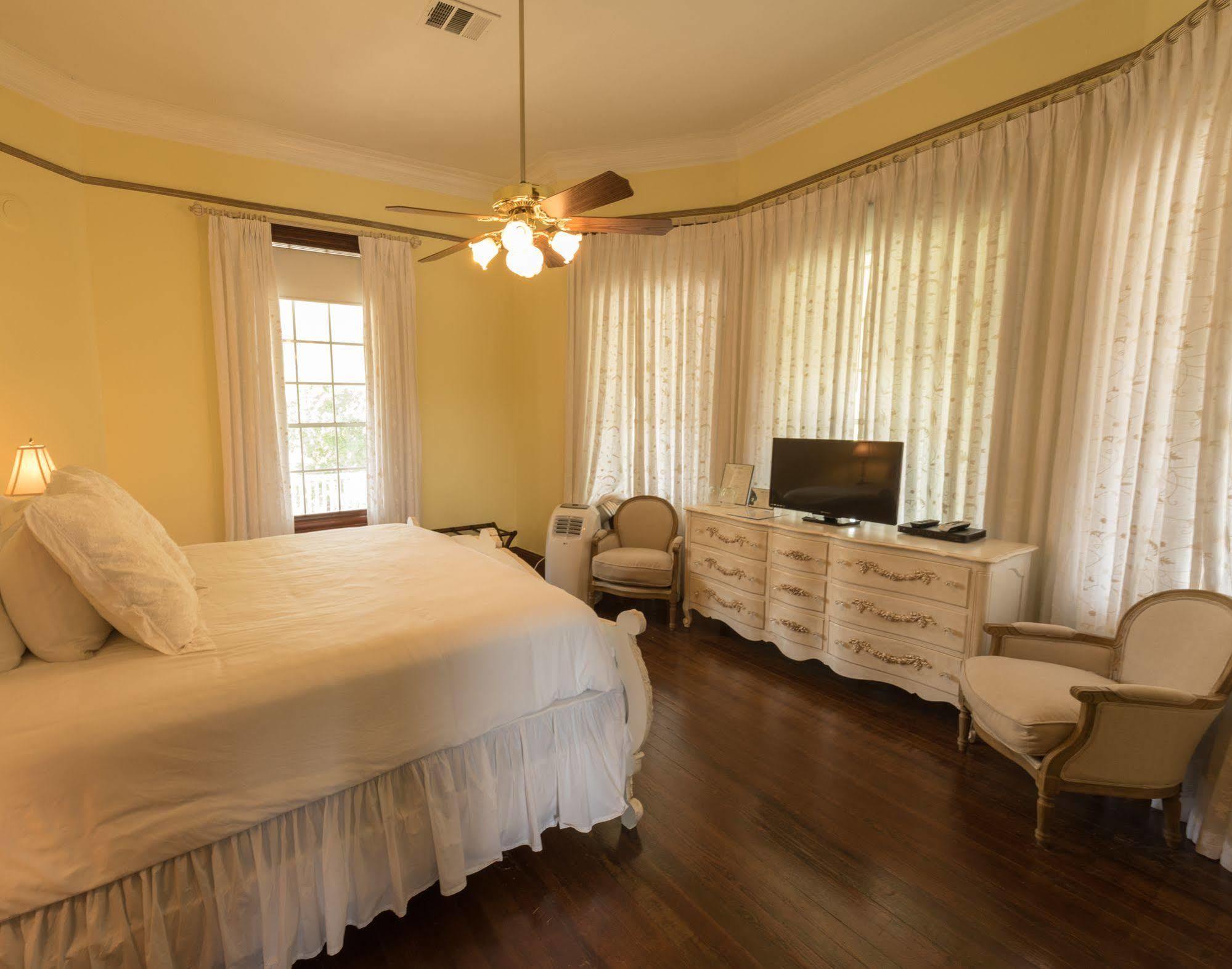 Bed and Breakfast Mosheim Mansion Seguin Exterior foto