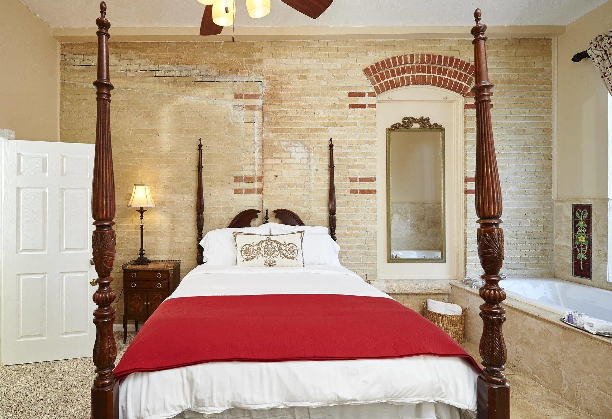 Bed and Breakfast Mosheim Mansion Seguin Exterior foto